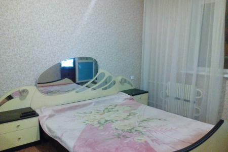 Рядом с Галереей Чижова без посредников