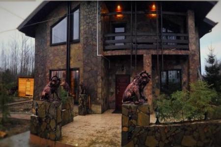 Уютный двухэтажный коттедж для посуточной аренды