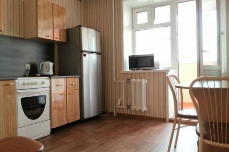 Уютная квартира посуточно в новом доме рядом с таможней