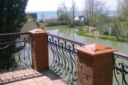 Эллинг у моря