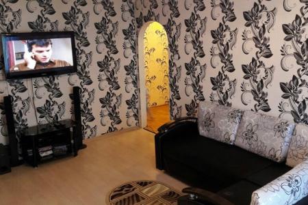 Приятная 2-комнатная квартира на улице Левитана