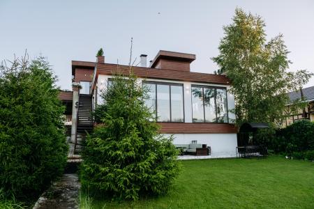 Коттедж для тихого семейного отдыха, для деловых встреч, для медитации и йоги.