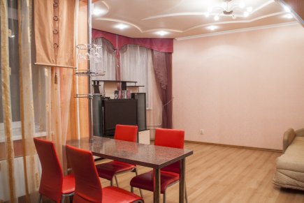 Квартира студия возле ТРК"Гулливер", ТСЖ"Снегири".