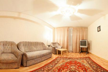 Однокомнатная квартира возле Транспортной академии