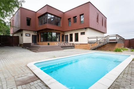 Коттедж на 100 человек