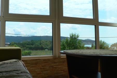 Просторная квартира с панорамным видом на море