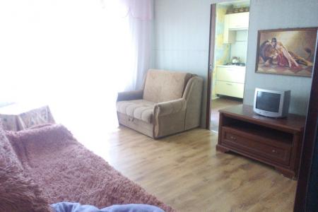 Сдаю 1-ю квартиру посуточно в центре