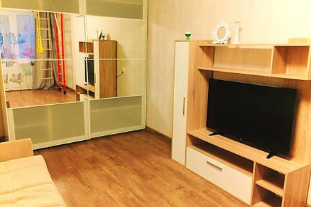 2к квартира в Центре Гатчины у парка