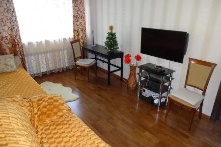 Двухкомнатная квартира возле живописного Парка с Озером