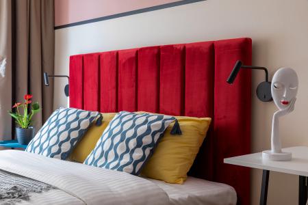 СТУДИЯ С ЯРКИМ ДИЗАЙНОМ РЯДОМ С МЕТРО! СКИДКИ!