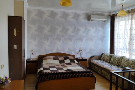 Отдельный гостевой домик в частном секторе, центре г. Ессентуки, 10 мин.ходьбы от питьевых бюветов.