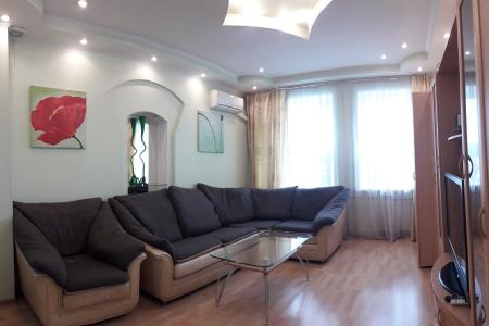 Двухкомнатные апартаменты с хорошим ремонтом могут разместить  до 6 человек.