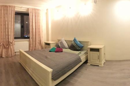 Очень уютная и просторная 1-комнатная квартира на сутки