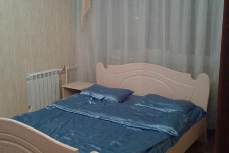 СДАЕТСЯ 2ХК НА КЛЫКОВА С ХОРОШИМ РЕМОНТОМ