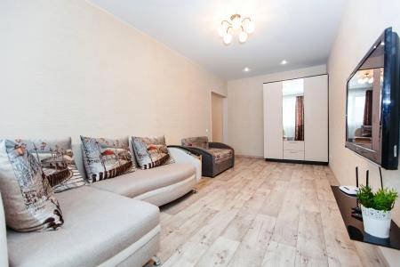 EasyRent двухкомнатная квартира на Комсомольской 84б