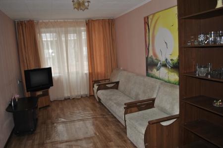 Двухкомнатная квартира с хорошим ремонтом в Центре