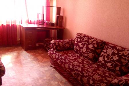 Двухкомнатная квартира район центрального рынка