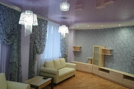 Элитная квартира в Новом доме в самом центре Бульвара Строителей