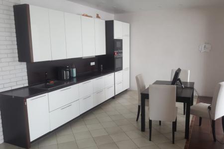 Посуточно 2-к квартира, 82 м², 18/18 эт.