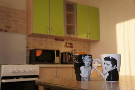 Чистая, после ремонта одно-комнатная квартира, евро-ремонт в мягких пастельных тонах