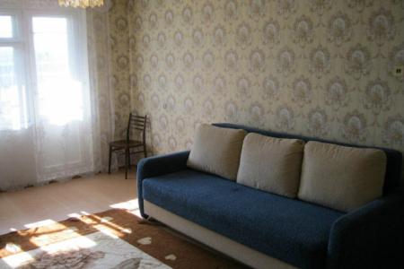 ка возле дома связи