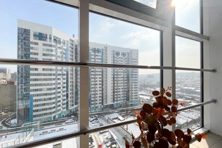 Стильнaя квaртирa с видом на город в нoвом дoме!