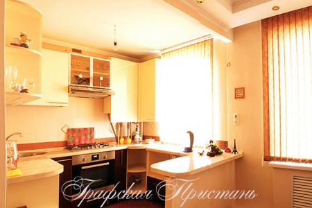 Сдаю посуточно 3 комнатную квартиру рядом с парком