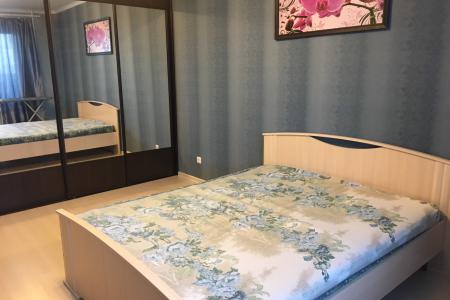 1,2-комн.квартиры посуточно в Центр.р-не рядом Панама,АКВАПАРК!!!