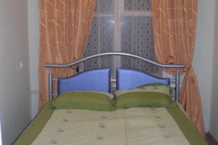 2-комнатная квартира по ул. Калинина 4. Квартира находится в центре Красногорского района.