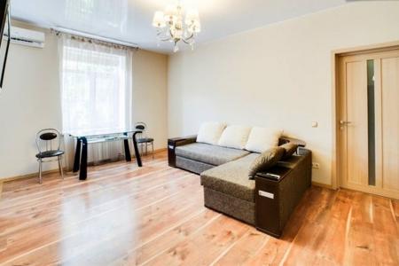 2 ком кв люкс у пл.Нахимова!