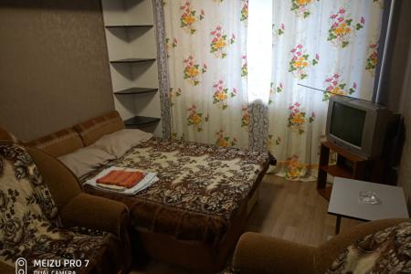 Предоставляем несколько вариантов комнат гостиничного типа и 1комнатных квартир.