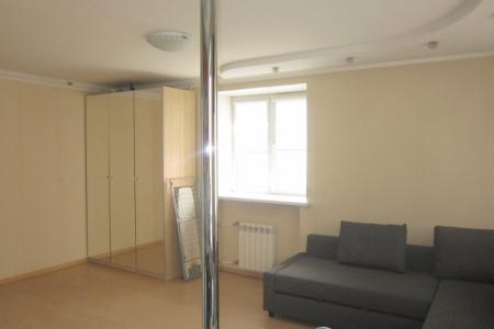 Однокомнатная квартира возле киноцентра"Галактика"