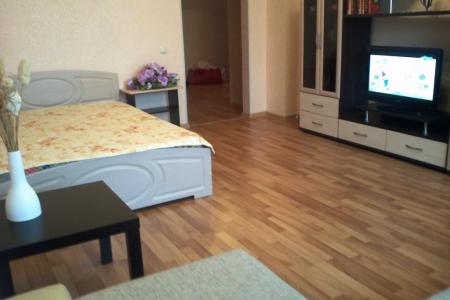 Однокомнатная с Евро ремонтом у автовокзала