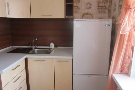 Двухкомнатная на Каштаке