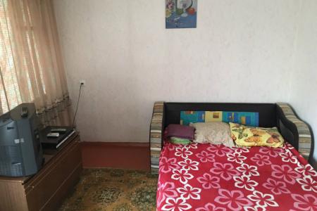 Трехкомнатная квартира возле ж/д и авто вокзалов