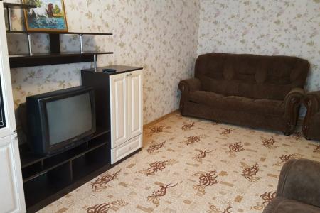 Сдам 2 к. квартиру посуточно.