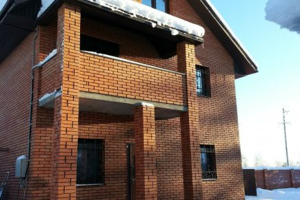 Сдам новый оригинальный дом в пос. Кузьмолово