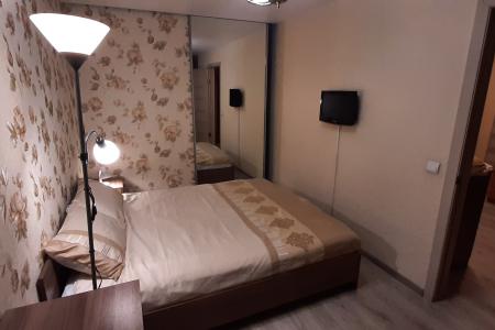 Двухкомнатная квартира возле Южного вокзала