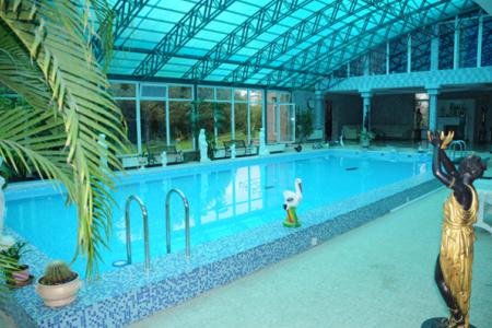 Замок-коттедж с шатром для мероприятий до 100 человек в Брёхово от собственника без комиссии