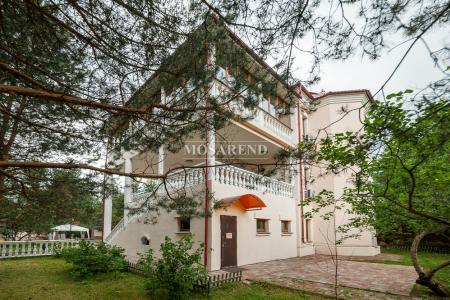 Коттедж на 50 человек