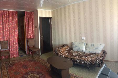 Сдаю 1-комнатную квартиру на ул.Островского,67