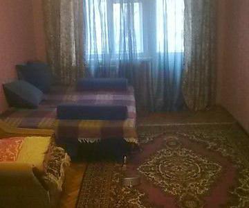 1 кв.возле гор.парка в центре