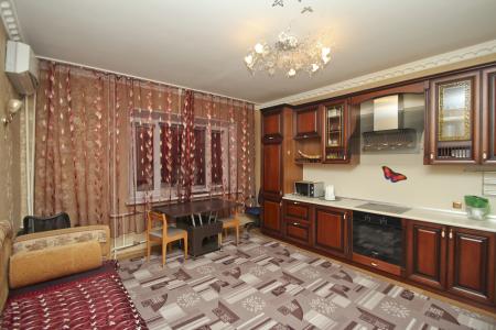 Уютная 2-3к кв. в центре