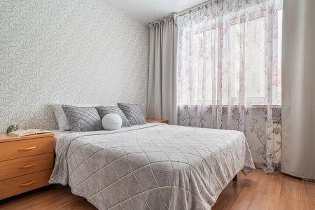 Уютная 3-к квартира на улице Калинина 10!