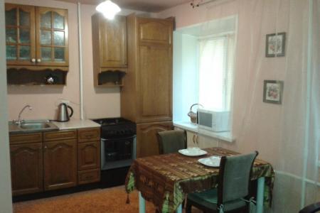 Однокомнатная квартира,недалеко от Нефтегазового университета и Второй областной больницей.