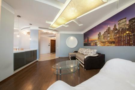 Сдам 2 ком. квартиру на Молокова 1