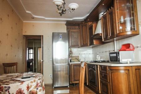 Двух-комнатная квартира рядом с Кардио Центром