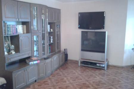 Трехкомнатная квартира в центре г. Читы