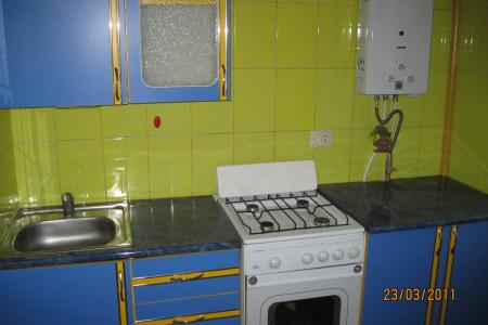 сдам посуточно почасно квартиру в районе 1 школы