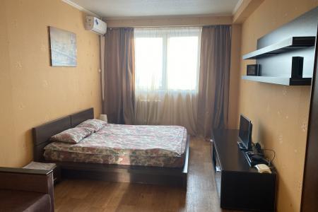 Однокомнатная квартира с хорошим евро-ремонтом посуточно